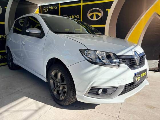 RENAULT SANDERO 1.0 12V SCE FLEX GT LINE MANUAL RENAULT SANDERO 1.0 12V SCE FLEX GT LINE MANUAL